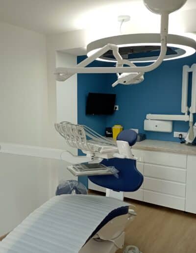 Restauration d'une canaulaise en cabinet dentaire Lacanau