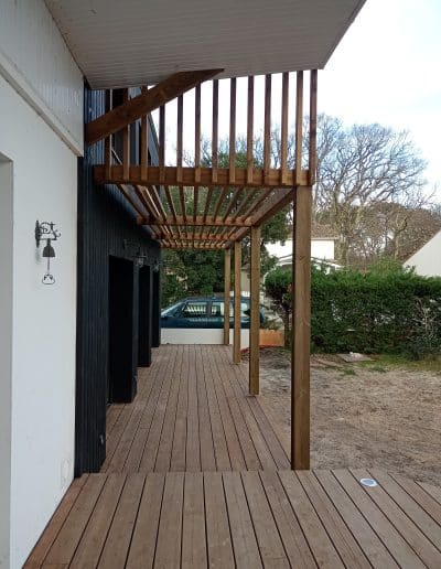 Rénovation et extension Face au lac Lacanau Le Moutchic Baïnasses